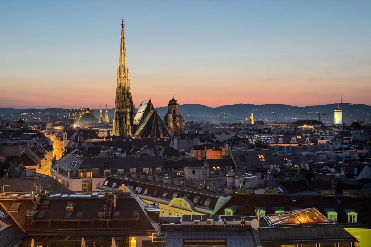 Die 25 besten Rooftop Bars und Eventlocations mit toller Aussicht in Wien